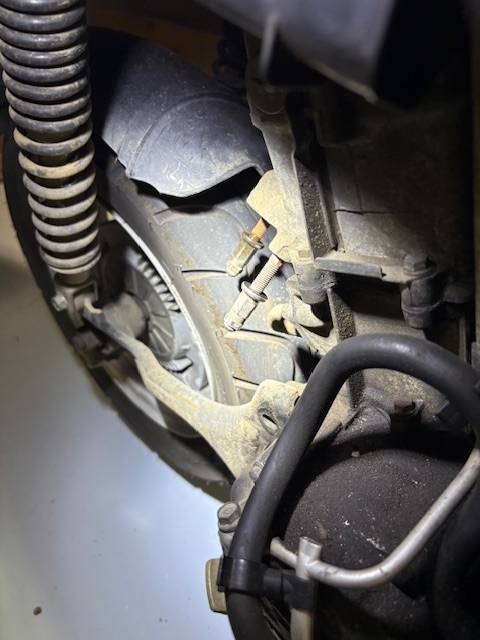 スペイシー125のタイヤ交換記 - 気ままなﾊﾞｲｸ生活