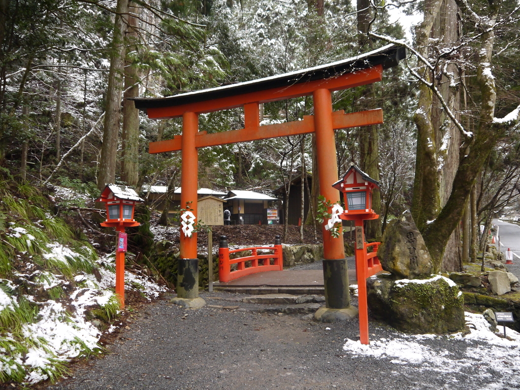 貴船神社 思ひ川 鳥居