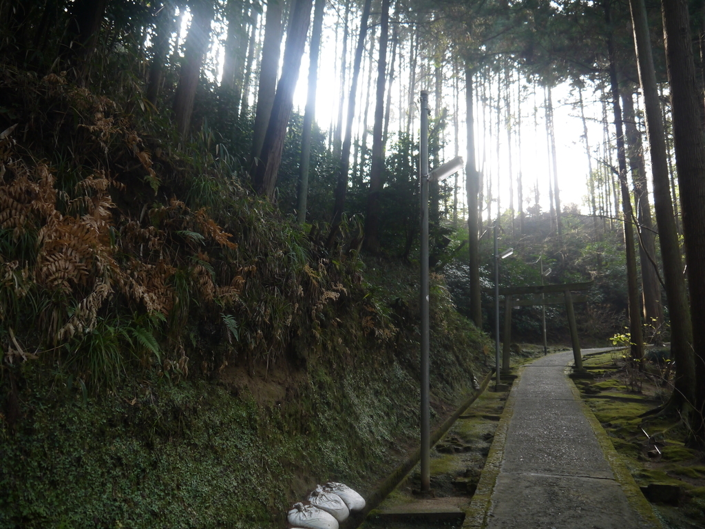 信貴山 劔鎧語法堂(けんがいごほうどう) 道のり