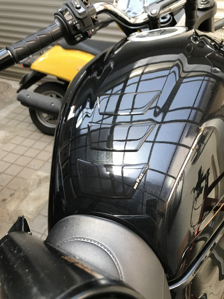 Z900rsの注意書きステッカーやショップステッカーを剥がす サイタマライフブログ バイク系雑記ブログ