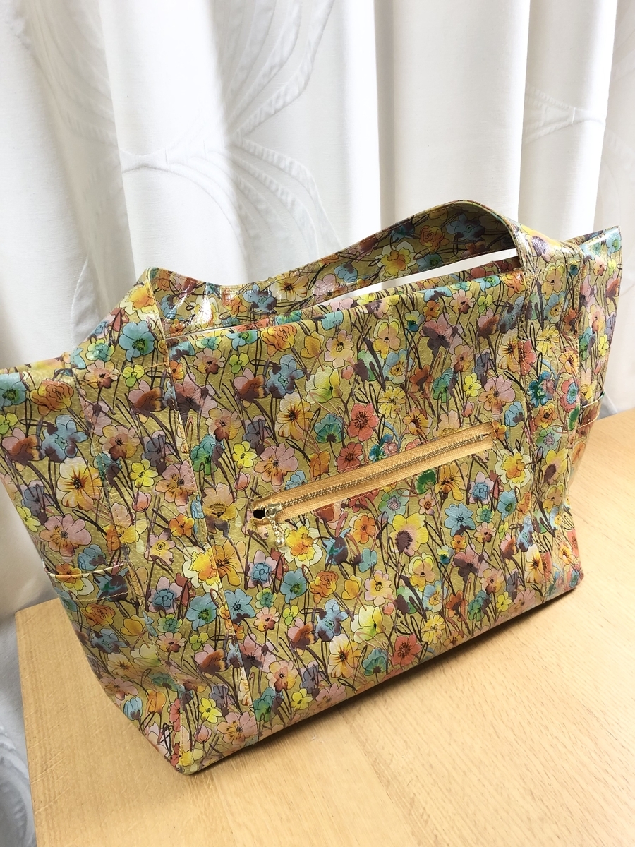 プリントレザートートバッグ