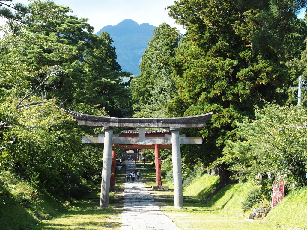 岩木山神社 岩木山の歴史と信仰及び岩木山神社の様子をお伝えします 素晴らしき日本の景色たち