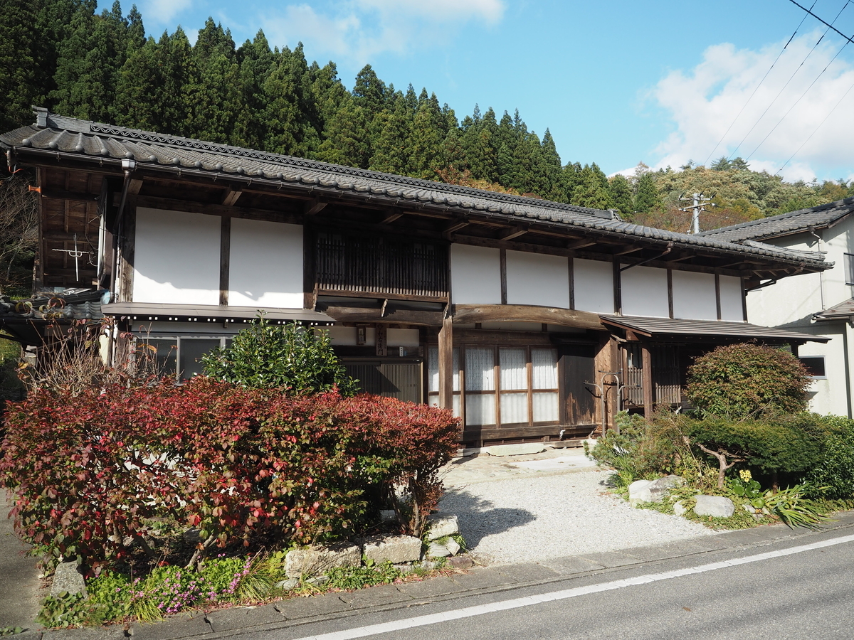 f:id:nobuburi:20191119135710j:plain f:id:nobuburi:20191119135710j:plain