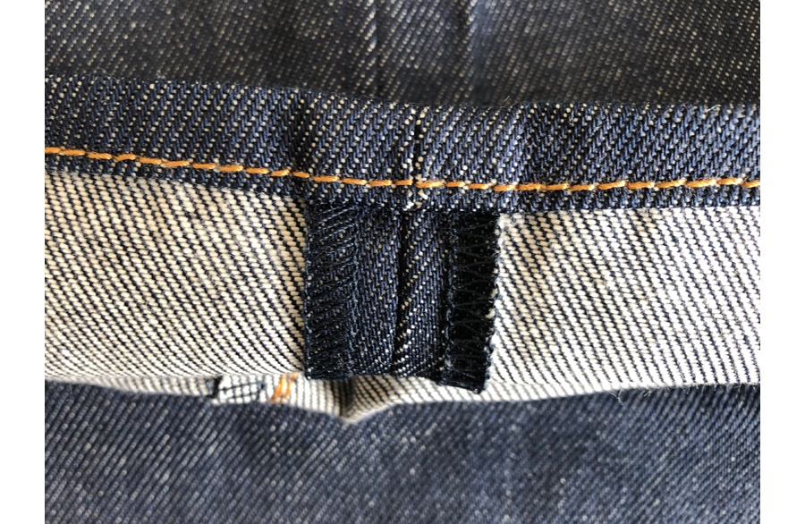 レギュラーの裾部分の拡大