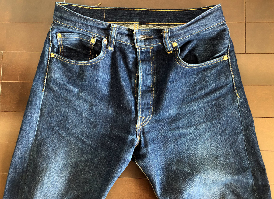 半年ほど履いたレギュラーの生地