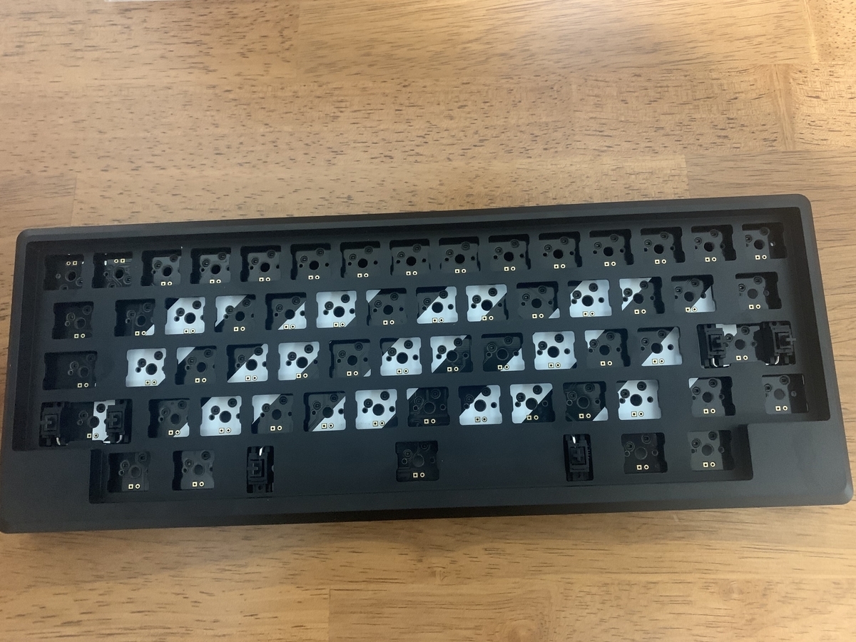 キーボードを組み立てるときのメモ(TOKYO60 KEYBOARD + Holy panda