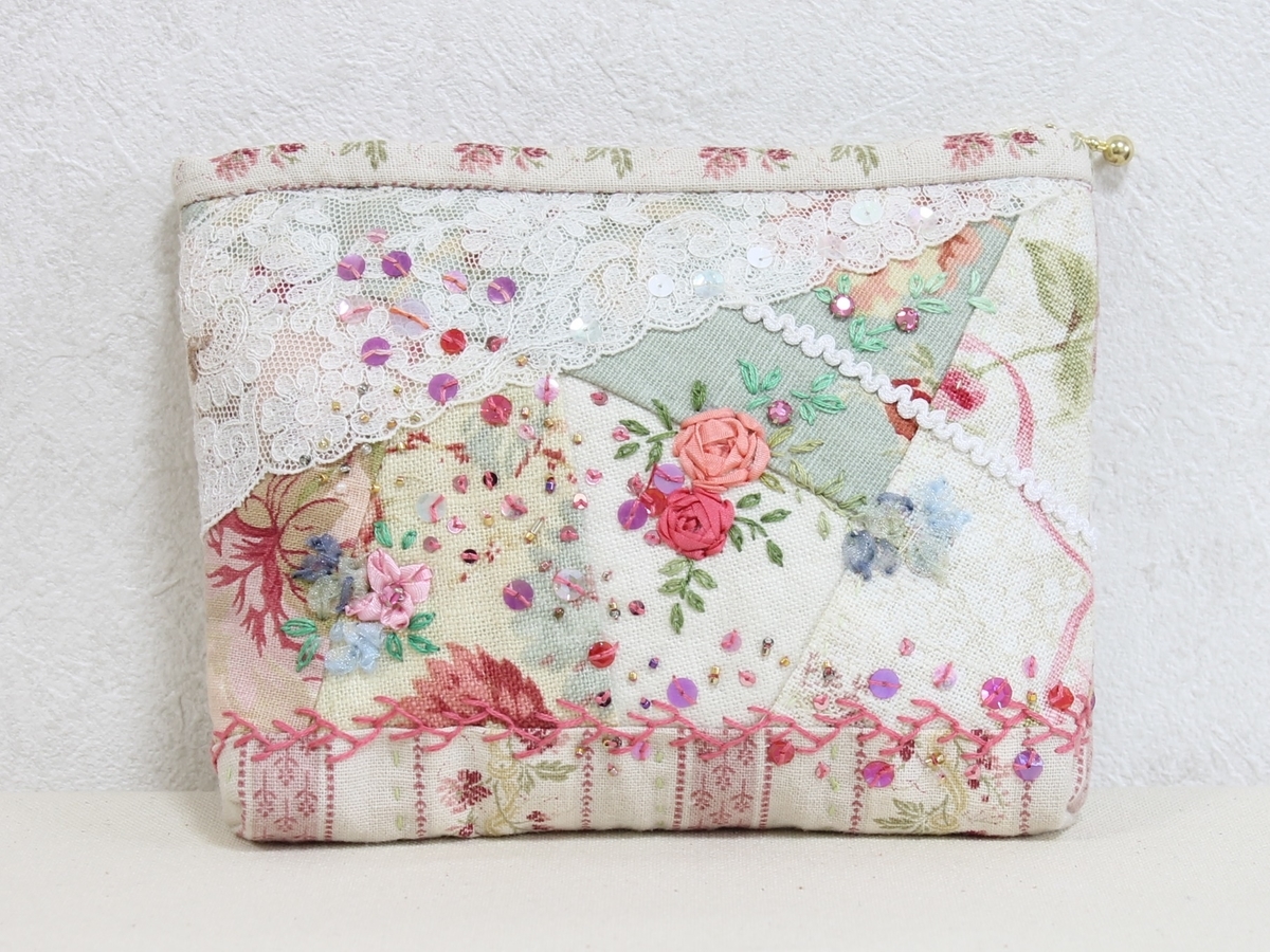 ありがとう価格♡アンティークキルト＆刺繍フレーム·͜· ♡