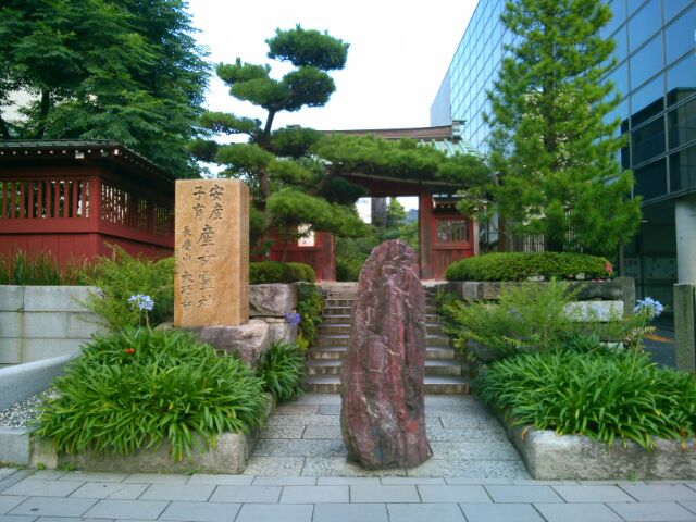 f:id:nonamed:20160728085509j:plain f:id:nonamed:20160728085509j:plain
