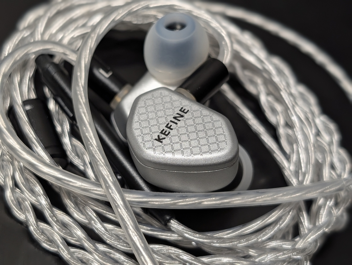 KEFINE Klean SV レビュー】ゲームにも音楽にも使えるクリーンな音が