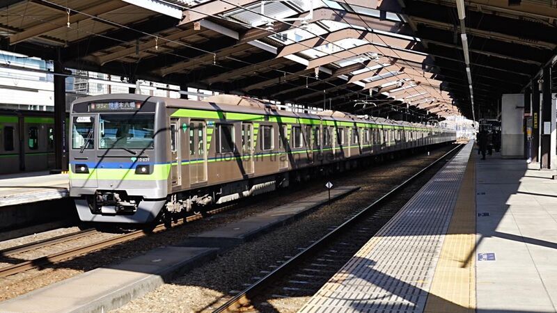 都営10-300形 特急運用（新宿・橋本行き） 9000系 9731編成