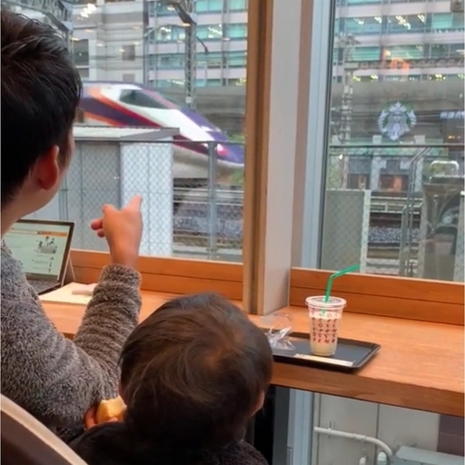 トレインビューのスタバ