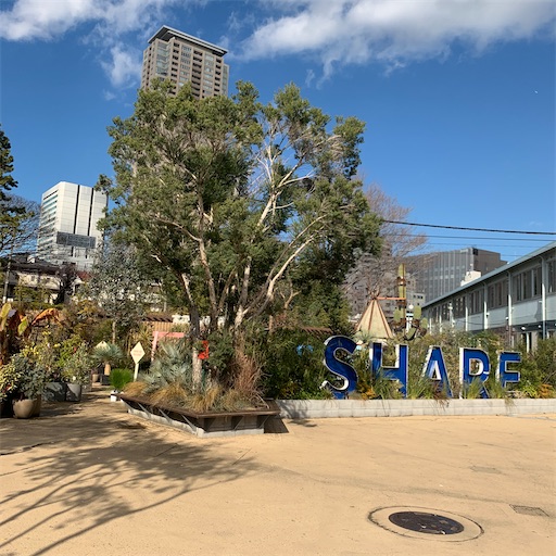 シェアグリーン南青山入り口