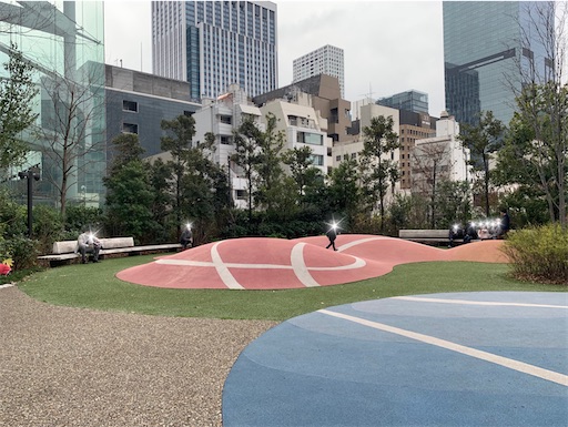 虎ノ門ヒルズのマウンテン