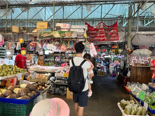 クロントゥーイ市場