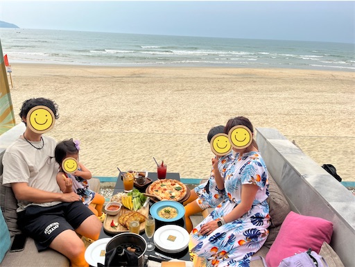 Esco Beach,テラス席