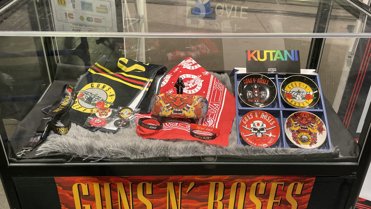 GUNS N' ROSES 九谷焼　小皿4枚 GUNS N' ROSES 九谷焼 小皿4枚（GUNS N' ROSES 九谷焼 豆皿