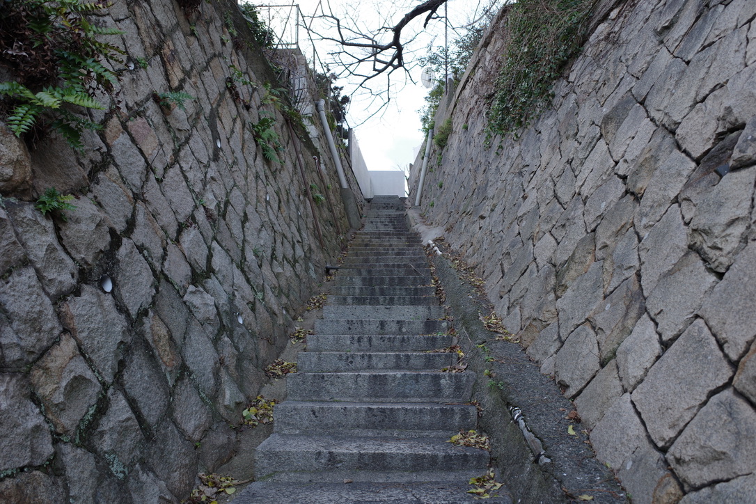 みときち　オープンカーの探偵犬　階段のある風景 みときち オープンカーの探偵犬 階段のある風景 みときち様