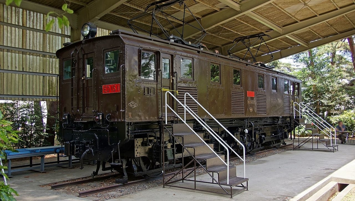 この1枚から 最後は石灰石を運び続けた古豪機【1】 - 旅メモ