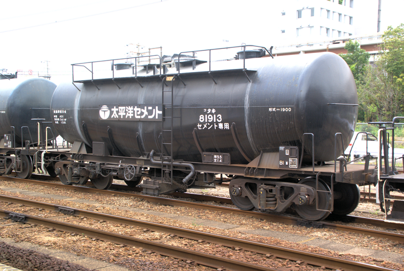 同じ石油製品を運ぶタンク車 別形式になった理由【1】 - 旅メモ ～旅
