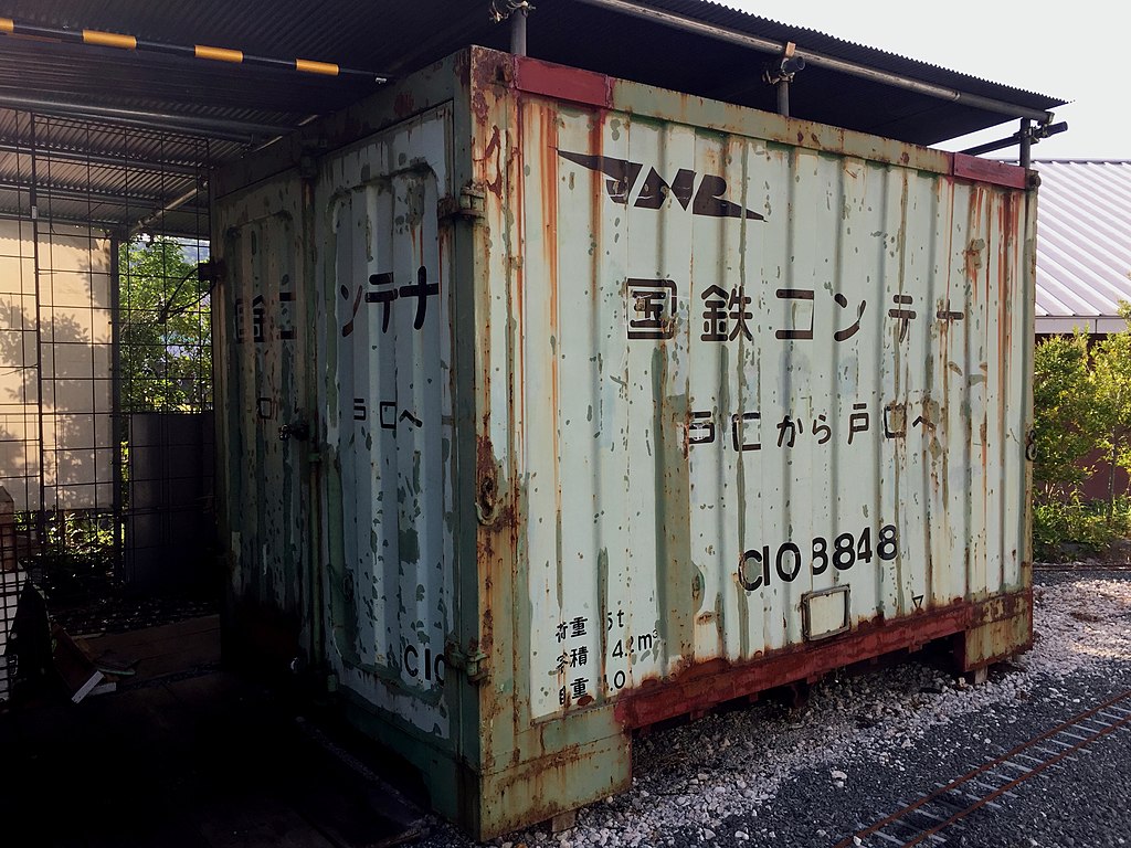 なぜ超低床コンテナ車を追求し続けるのか【1】 - 旅メモ ～旅