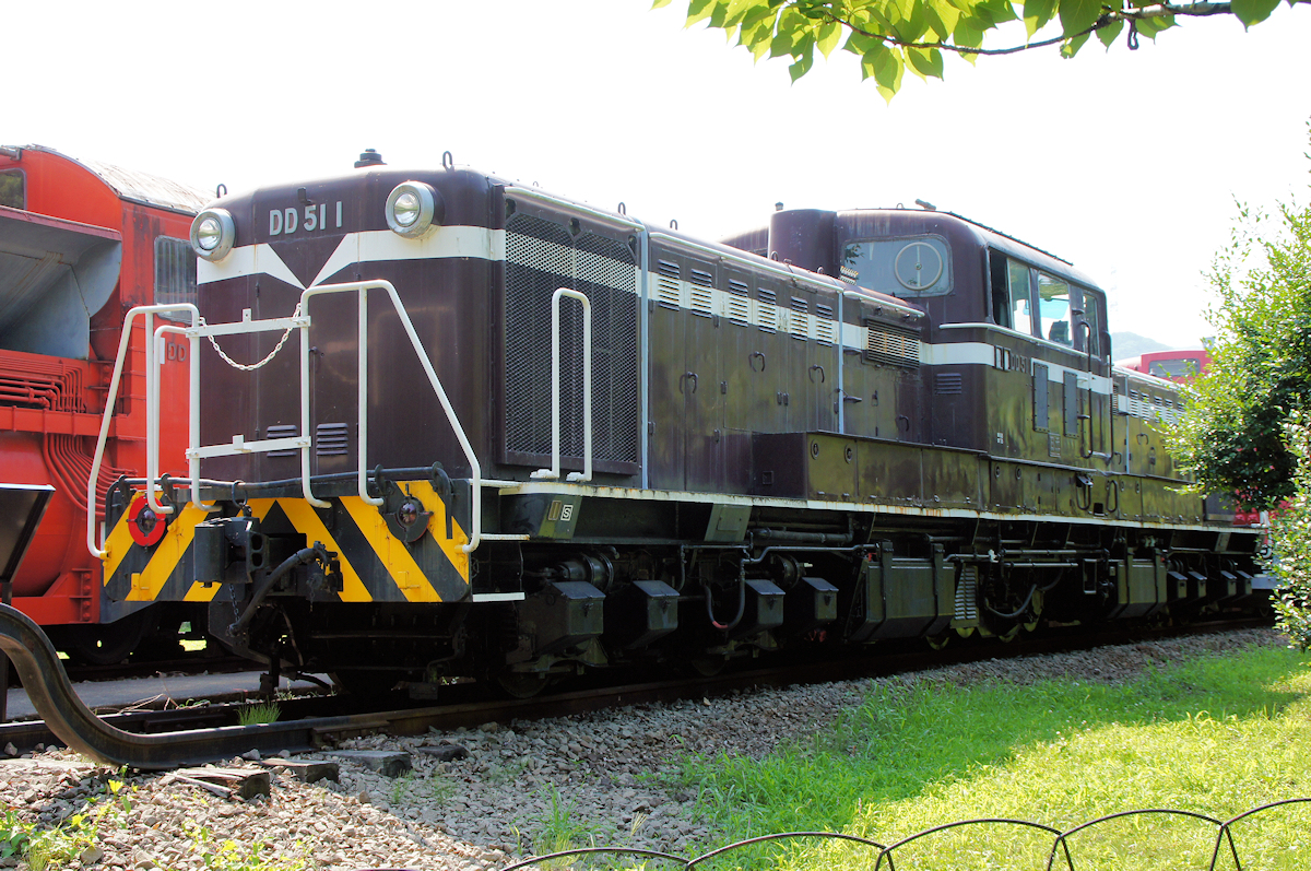 国鉄　世界最高速達成記念プレート 鉄道記念プレート 253系 成田エクスプレス ラストラン 展示中 in
