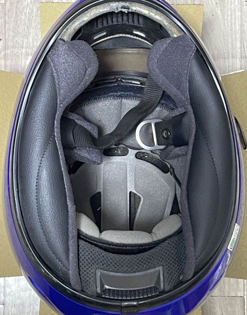 ヘルメットの内装を交換した - Garbage In Garbage Out