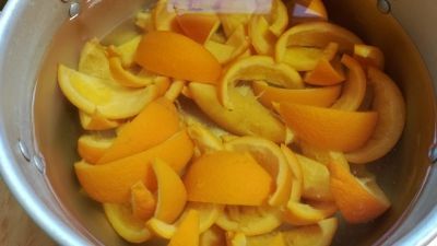 甘くておいしいオレンジ がスーパーに並びだしました 食べ終わっても皮は捨てないでね Z お顔そり ゆるふわほぐし わしののりこのブログ 甘くておいしいオレンジ がスーパーに並びだしました 食べ終わっても皮は捨てないでね Z お顔そり ゆるふわほぐし わしののりこのブログ