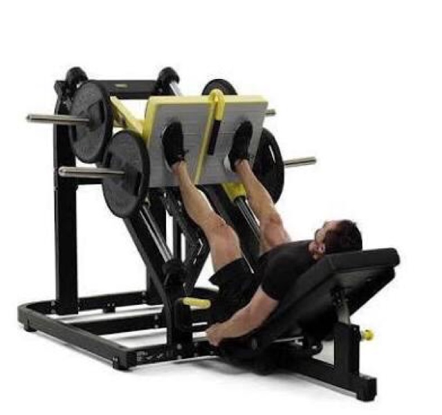 f:id:noritoikioi:20180414191432j:plain スクワットの次はレッグプレスをやろう