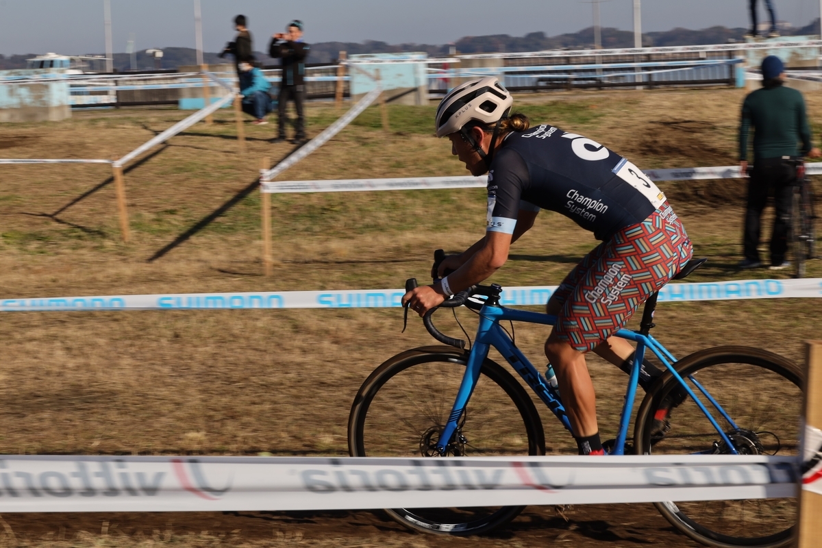 シクロクロス】チューブレスタイヤで迷ったら、とりあえずコレを使おう 