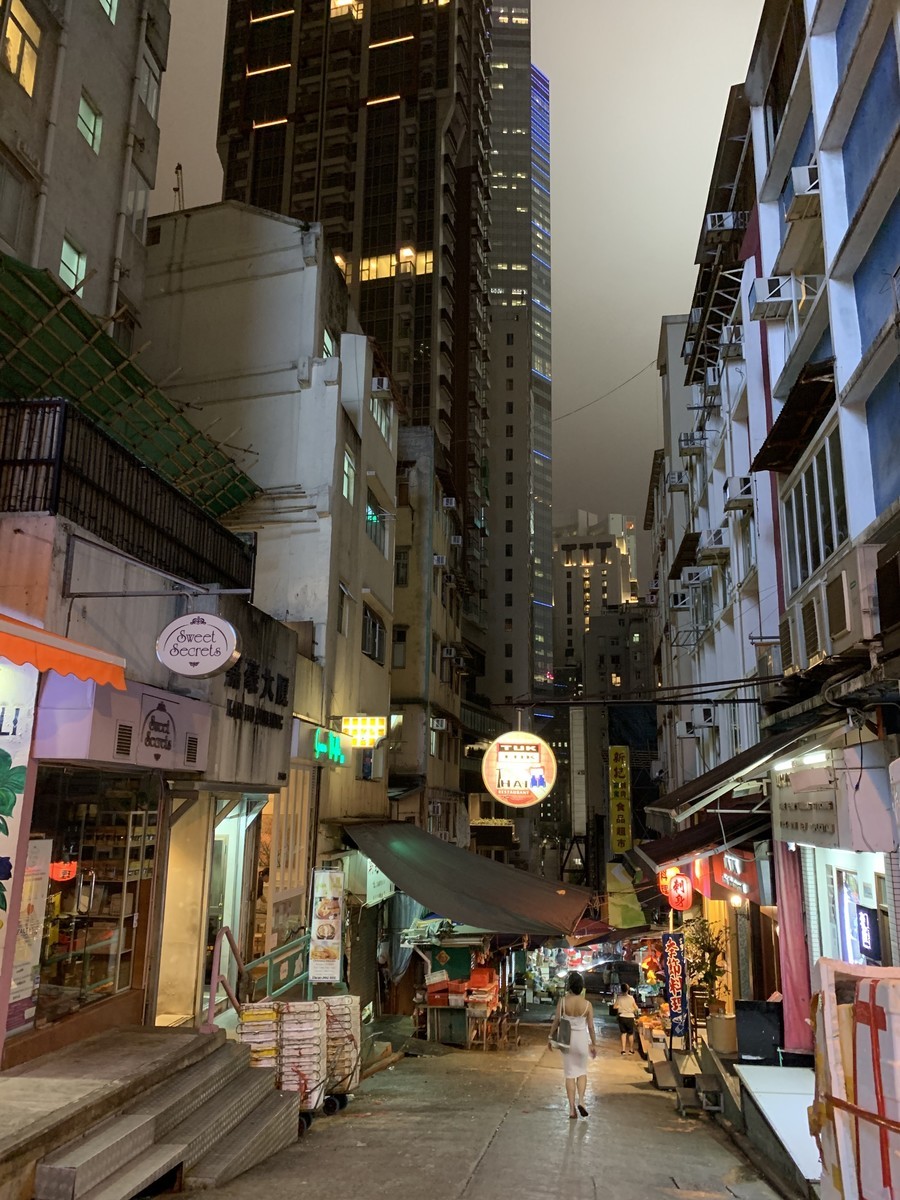 香港ニュース 香港警察 香港中文大学へ突入 能登屋備忘録 台湾生活日記