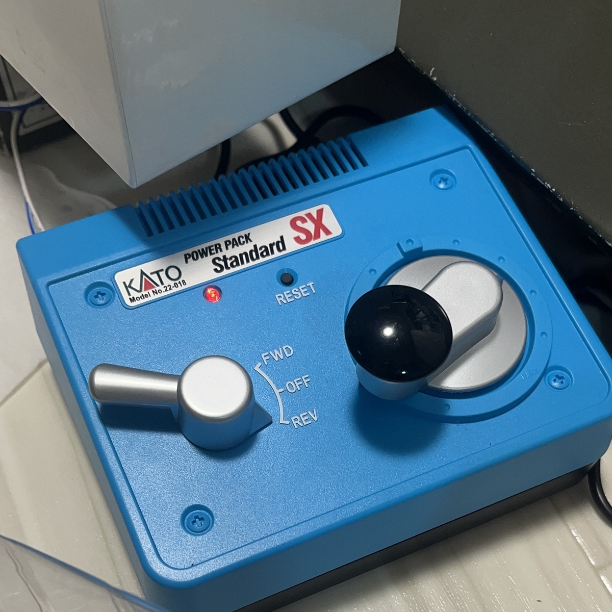 KATO キハ80(中古)のモーターをどうにかする - HOゲージの工作メモ