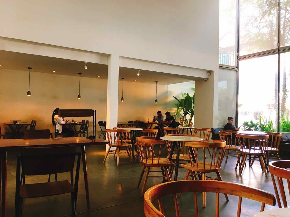 Brown Coffee カンボジア シェムリアップのオシャレで清潔なカフェ みりタビ