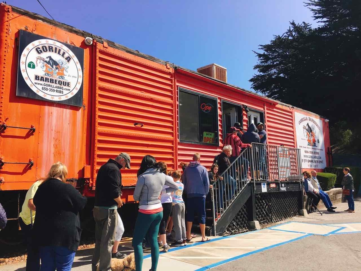 【Gorilla Barbeque】サンフランシスコ周辺の地元の人が並ぶBBQレストラン みりタビ