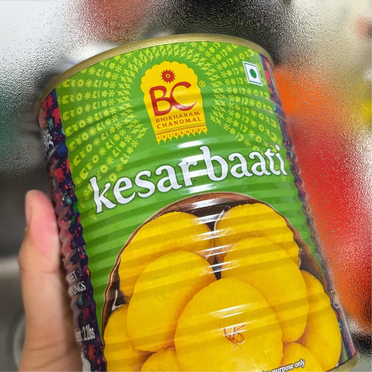Kesar Baati の缶(外観)