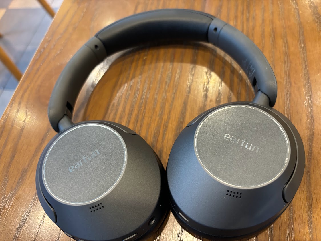 EarFun Wave Pro(ヘッドホンスタンド・交換用イヤーパッド付) EarFun Wave Pro(ヘッドホンスタンド・交換用イヤーパッド付