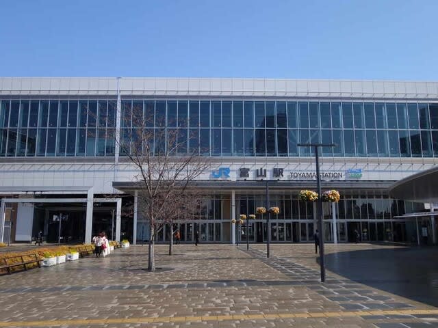 富山県 富山市 富山駅の写真