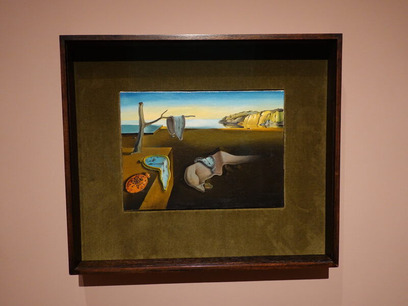ニューヨーク近代美術館蔵 Salvador Dalí『記憶の固執』の写真
