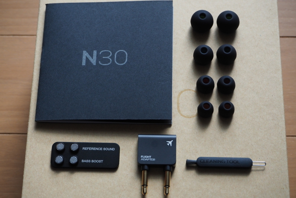 AKG N30 レビュー 爽やかな音のハイブリッドホン - nullgadget