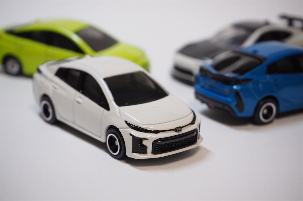 2018年 5月新車) トミカ NO.76 トヨタ プリウス PHV GR SPORT - nullgadget
