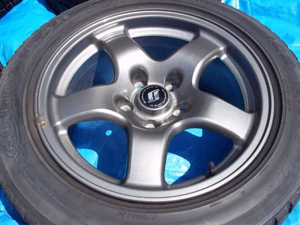 R32-3.jpg