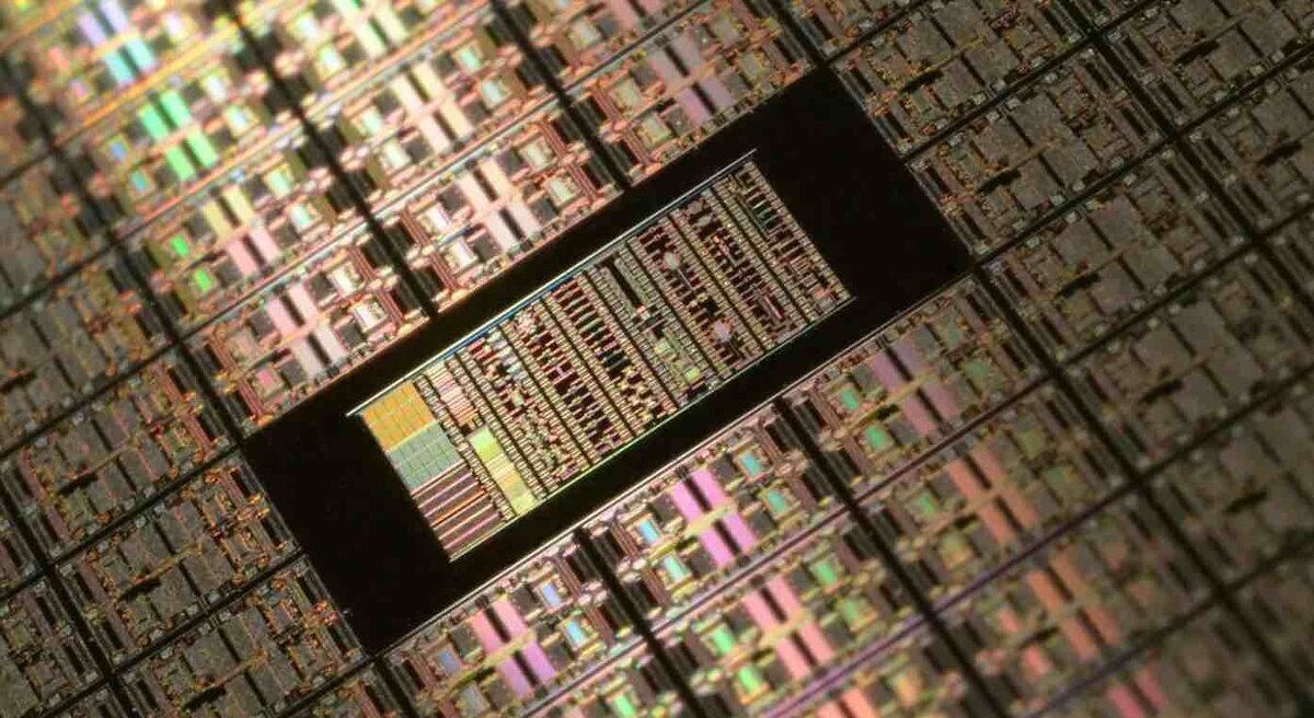 iPhone 18にA20登場へ──Appleが2nm時代に突入、M5先行→M6でMacも大刷新