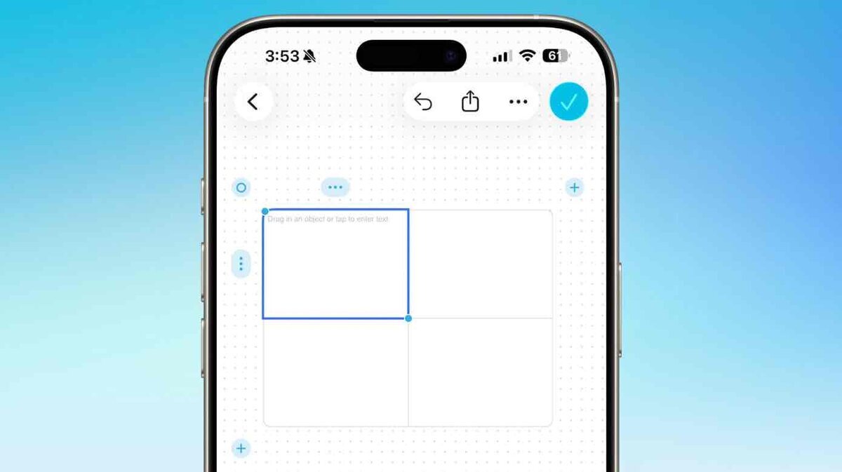 Freeformアプリで新たに追加された“Tables（表）”機能を操作しているiPhoneの画面。4分割のテーブルの一部が青い枠で選択され、上部には戻る・共有・メニュー・完了ボタンが並んでいる