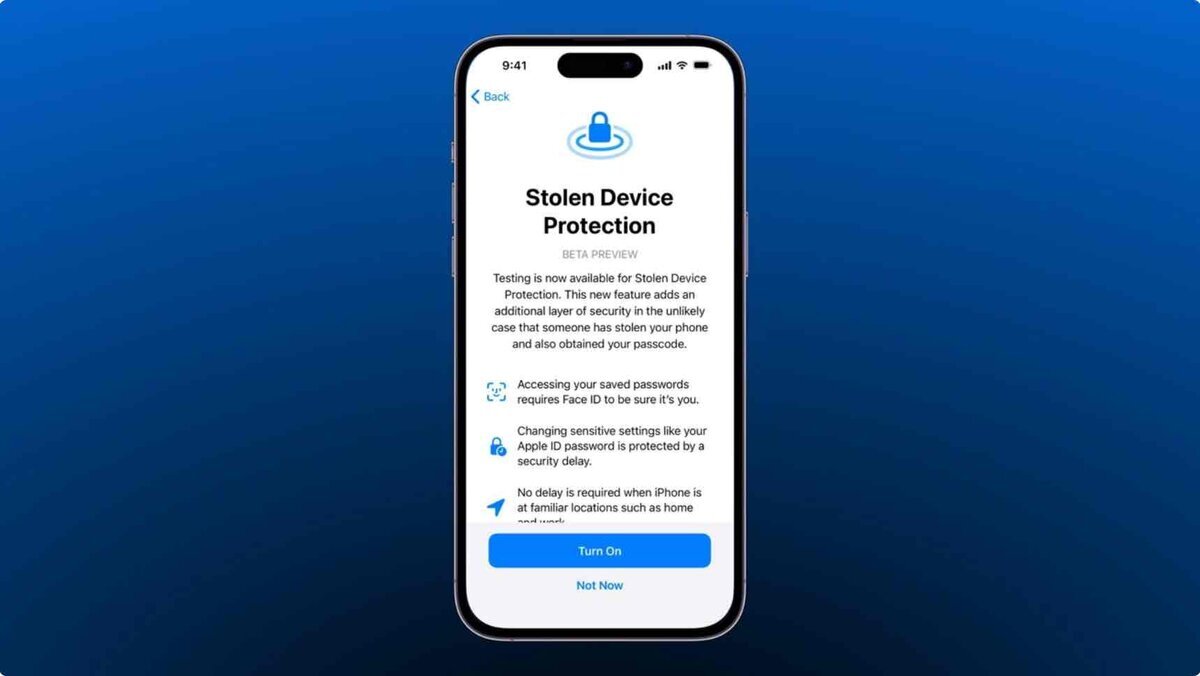 iPhoneの画面に「Stolen Device Protection（盗難デバイスの保護）」の説明が表示され、下部に「Turn On」「Not Now」ボタンが並んでいるスクリーンショット