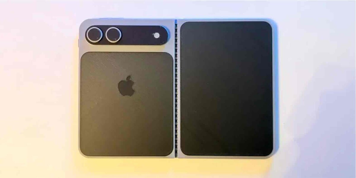 Appleのロゴマークが刻印された、薄型ヒンジ構造を持つiPhone Fold(折りたたみiPhone)の背面デザインモックアップ