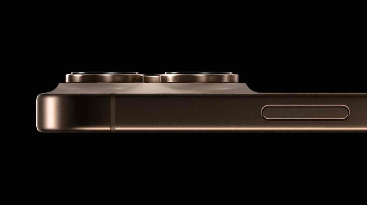 iPhone Proの側面デザインとカメラバンプの厚みを示した画像。フラットフレームとサイドボタン配置