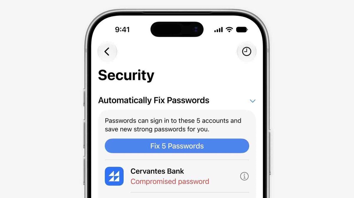 iOS 27のPasswordsアプリに追加されたAIパスワード自動修復機能。Security画面で漏えい・脆弱なパスワードを強力なパスワードへ更新できる