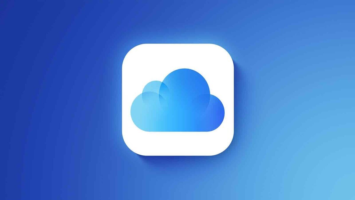 青いグラデーションの背景に置かれた、白い角丸アイコンの中の青いiCloudのクラウドマーク