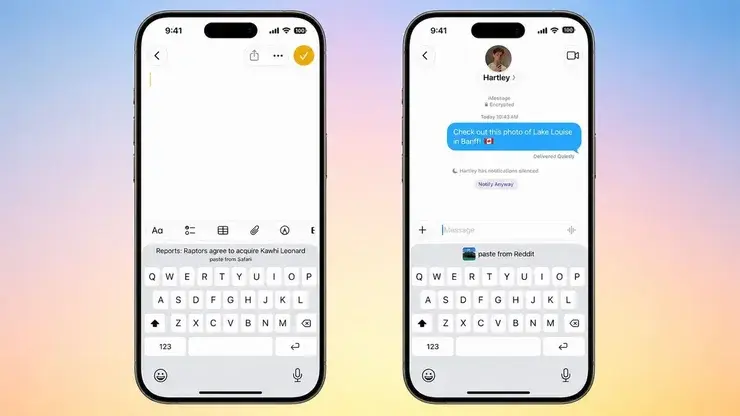 2台のiPhoneの画面。左はメモアプリで、キーボードの上に「paste from Safari」と表示されたショートカットが出ている。右はメッセージアプリで、キーボードの上に写真のサムネイル付きで「paste from Reddit」と表示されたショートカットが出ている