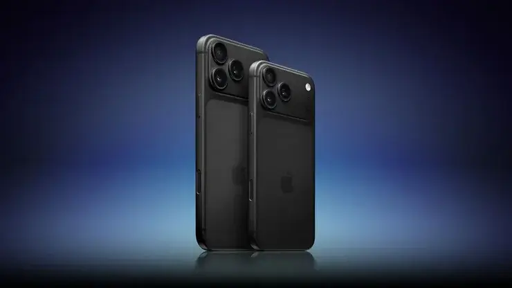 濃い青のグラデーション背景に、背面を上にして並ぶ黒いiPhone 2台。上部に横長のカメラバーがあり、中央にAppleロゴが見える