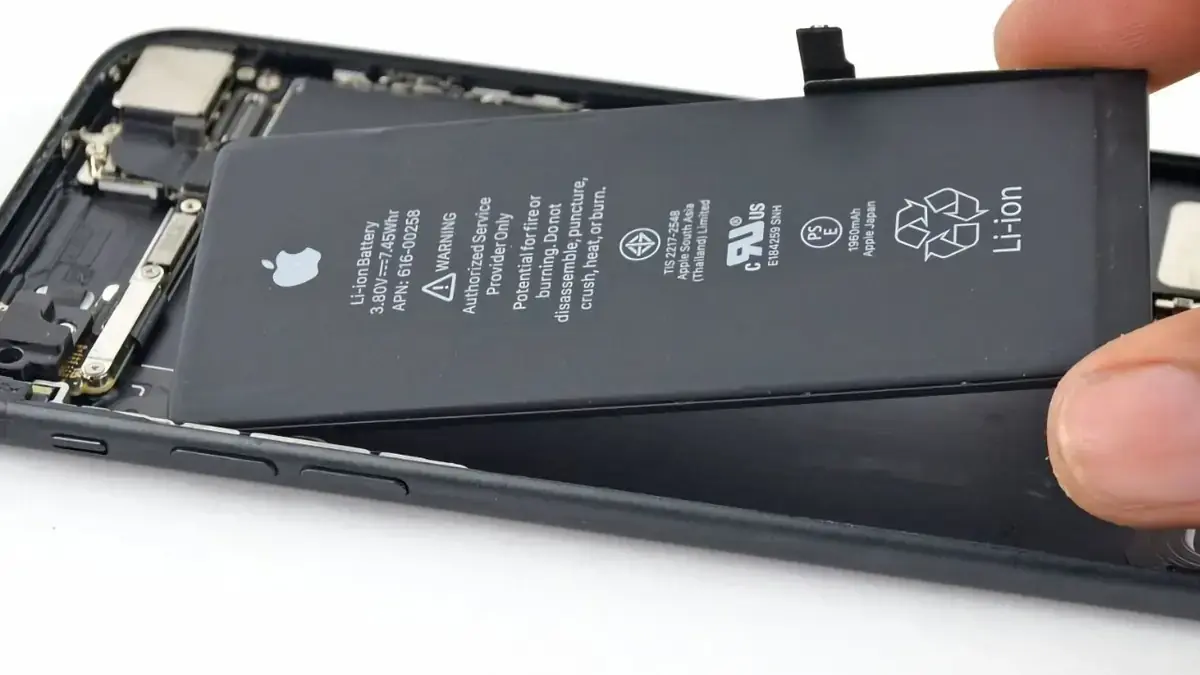 iPhoneのバッテリーは2027年EU規制でも交換式にならない。免除の3条件とは - となりずむ